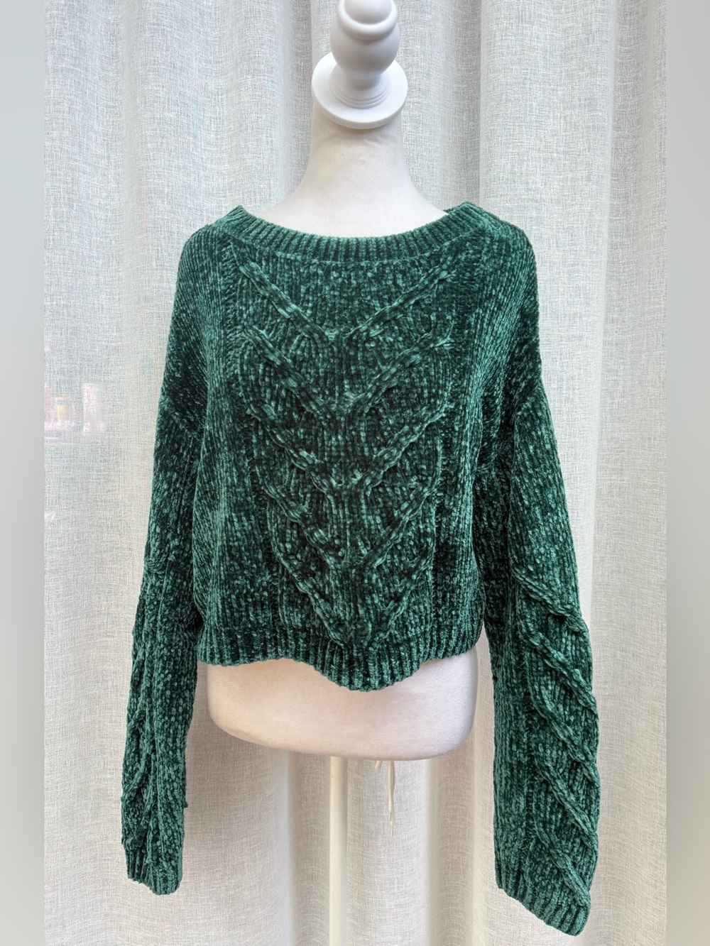 Bongo green knitted crewneck plush cropped sweater